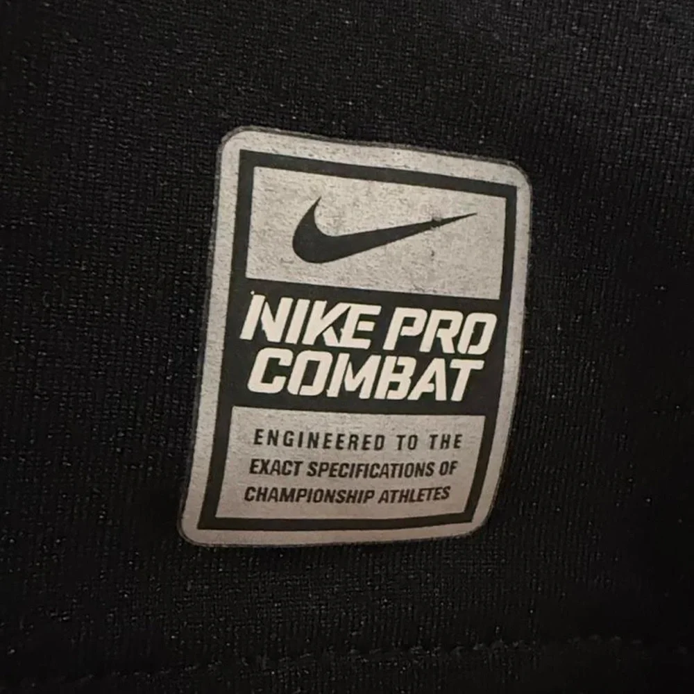 Nike Pro Combat Hyperwarm Thermal Long Sleeve Fitted Shirt Size S
